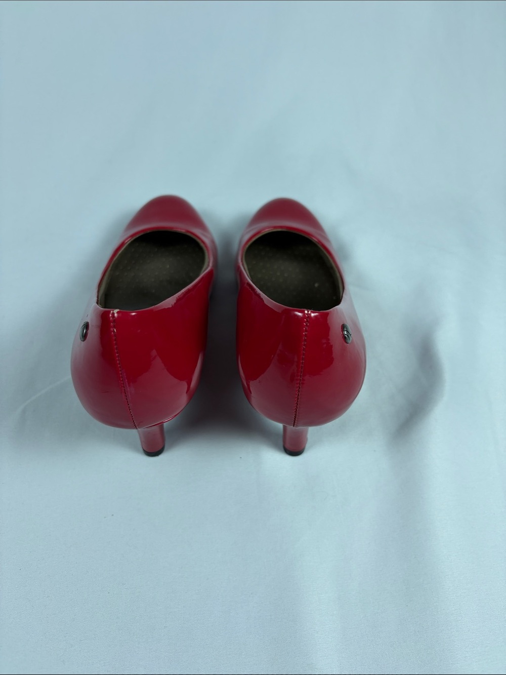 Life Stride Red Patent Kitten Heels - Picture 8 of 13